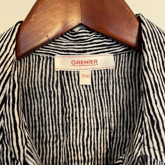 Black and White Striped Button-Up Shirt - Picture 3 of 5